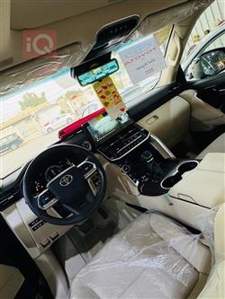 تۆیۆتا لاند کروزەر